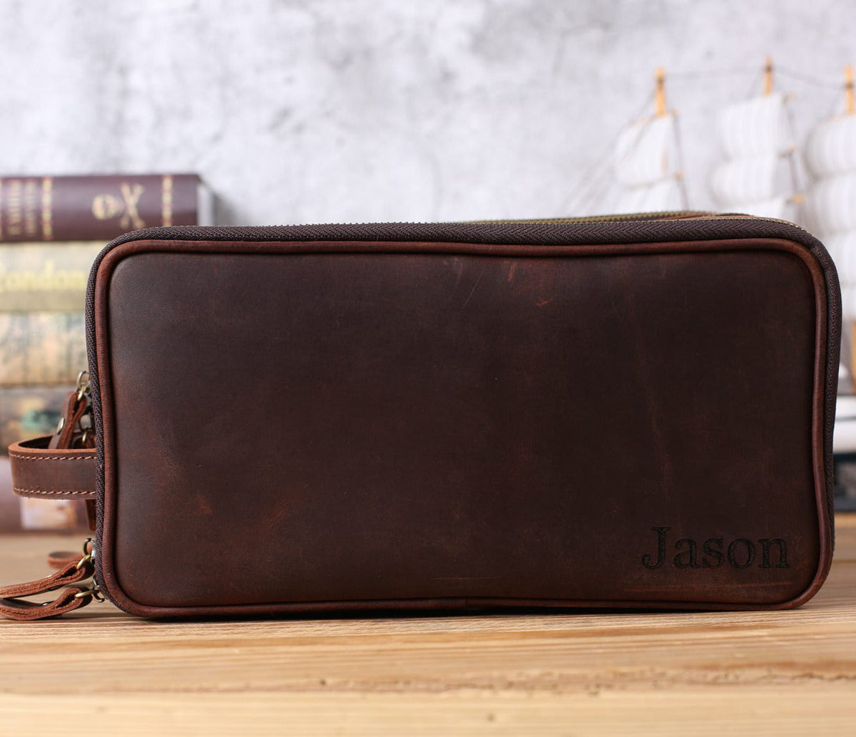 Groomsmen Gift Personalized Leather Toiletry Bag Waterproof Leather Dopp Kit Men's Shaving Kit, Christmas Gift